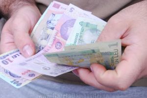 Camera Deputaţilor a votat posibilitatea amânării plăţii facturilor şi a ratelor la bancă. Alte decizii