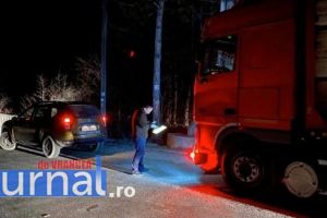 Transport ilegal de lemne descoperit, noaptea trecută, de Garda Forestieră Focşani