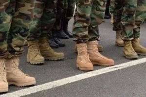 Anchetă epidemiologică la o unitate militară din Râşnov. Un angajat suspect de COVID-19