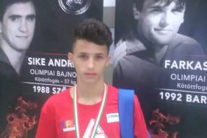 FOTO Un luptător din Botoşani are nevoie de noi. Alexandru este în cea mai grea luptă: aceea pentru viaţa sa
