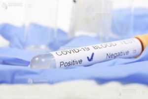 O firmă din Sfântu Gheorghe a anunţat că unul dintre angajaţi a fost diagnosticat cu COVID-19