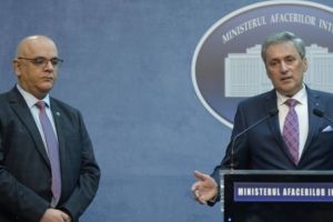 O nouă Ordonanţă Militară! Cei care vin în ţară de Paşti vor intra în carantină