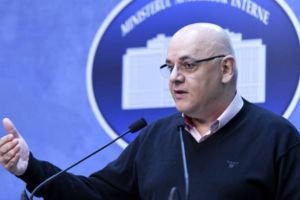 Echipe de medici din Timişoara şi Craiova la spitalele din Arad şi Hunedoara. Arafat: Misiunea pe care o au colegii este să vină în sprijinul autorităţilor