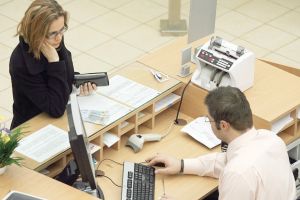 Cum se amână ratele bancare – Solicitantul să o declaraţie pe propria răspundere