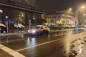 TÂNĂRĂ DIN ARGEŞ A FUGIT DIN IZOLARE CU MAŞINA