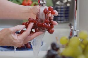 100% sigură: Compania de Apă Oradea dă asigurări că apa de la robinete este verificată şi tratată la standarde înalte (VIDEO)