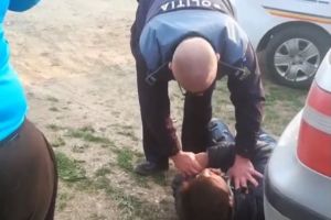 VIDEO: Poliţişti acuzaţi de abuz în Bogheşti | IPJ a dispus verificări