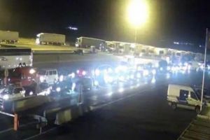 Sute de români care vin acasă au tranzitat judeţul Cluj azi-noapte, sub escorta politiei