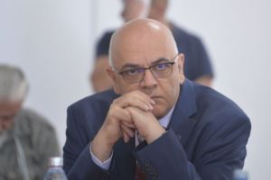 Raed Arafat: Starea de urgenţă s-ar putea prelungi cu încă o lună