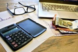 Când îşi va reveni economia din România după pandemia de COVID-19 (STUDIU)
