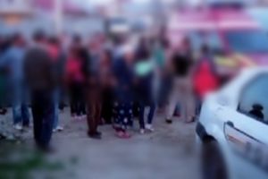 Primărie sub asediul romilor: Întorşi de la cerşit din Anglia, ‘stranierii’ au încălcat izolarea şi terorizează comuna pentru a obţine mâncare