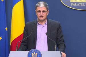 Fonduri europene, în lupta cu COVID-19: Ministrul Marcel Boloş anunţă un bonus lunar de 2.500 de lei pentru cadrele medicale şi 350 milioane euro pentru echipamente (VIDEO)