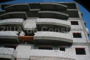 Se modifica blocul de patru etaje ridicat de Astoria Residence SRL pe strada Budapesta din Constanta 
