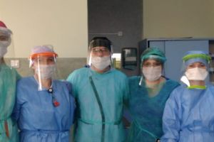 Donaţii pentru atelierele de robotică ale elevilor care produc viziere