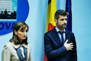 Se incurca in minciuni! Prefectul Prahovei sare in apararea subprefectei care a inchiriat vila fiicei persoanelor carantinate. Cati bani primeste pe zi