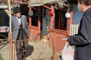 Parohiile din Protopopiatul Luduş, sprijin pentru 245 de persoane nevoiaşe