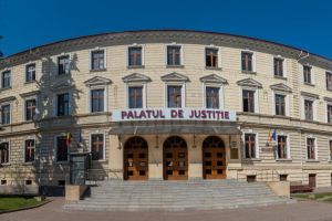 Trei angajaţi ai Tribunalului Suceava sunt infectaţi cu COVID-19