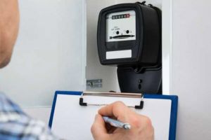Compania de distribuţie a gazelor naturale şi electricităţii îi încurajează pe suceveni ...