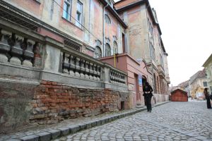 Faţadele unor clădiri din Centrul Istoric ar putea fi reabilitate până la sfârşitul anului