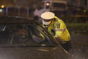 Amenzile pentru nerespectarea restricţiilor de deplasare pot fi contestate – Ce ne sfătuiesc avocaţii