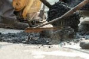 Peste 26 de milioane de euro pentru un drum judeţean din Caraş-Severin! Contractul a fost semnat astăzi