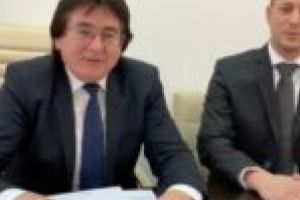 Nicolae Robu şi-a prezentat noul consilier personal. Ovidiu Ciurdar îl va înlocui pe Cătălin Iapă, devenit secretar de stat în Ministerul Dezvoltării