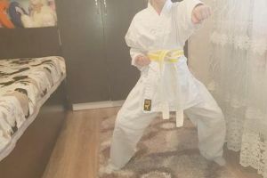 FOTO: sportivii de la Karate Forever Alba Iulia, antrenamente online pe perioada stării de urgenţă