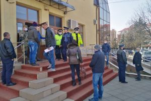 Atenţie! Serviciul de permise şi înmatriculări auto din Botoşani se închide complet pentru o zi. Nici programări online nu se pot face