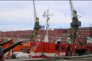 ARSVOM cumpara servicii de asigurare CASCO maritim pentru 16 nave (document) 