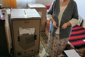 FOTO Bunica din Botoşani care trăieşte cu 142 de lei pe lună. A fost părăsită de propriul copil