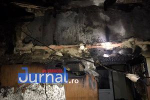 FOTO: Casă din Câmpineanca distrusă de flăcări