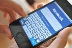 Facebook vine cu o surpriză pentru cupluri! A lansat o nouă aplicaţie de mesagerie, numită 'Tuned'