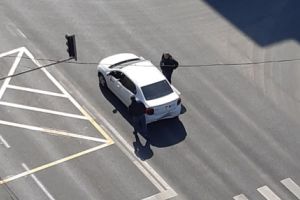 FOTO. Accident în Soarelui. Un taxi a intrat într-un autoturism