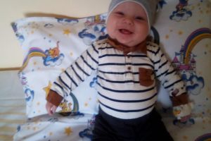 Cel mai tânăr pacient cu COVID-19 din Suceava, Mattias, în vârstă de 6 luni, s-a vindecat