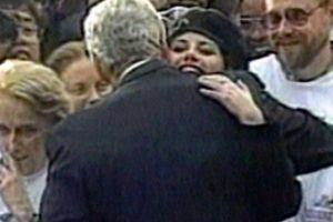 Femeia care a dezvăluit relaţia dintre Bill Clinton şi Monica Lewinsky a murit