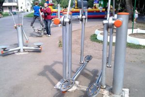 Aparate noi de fitness, în valoare de 118.800 de lei, în parcurile din oraş