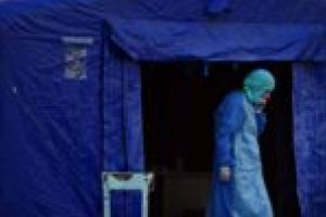 O asistentă medicală din Măureni, lăsată să moară după ce a căzut de pe scară? De ce nu a fost operată de urgenţă?