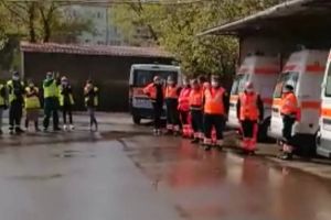 Brantner a dezinfectat curtea eroilor din prima linie în lupta cu Covid-19
