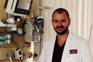 CORONAVIRUS. Mărturia CUTREMURĂTOARE a unui MEDIC: „Pacienţii ridică mâinile, cuvintele le rămân în gât”