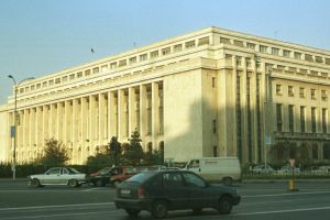 Vrei să blochezi ceva funcţional? Dai o ordonanţă de urgenţă. Copiii instituţionalizaţi, afectaţi!
