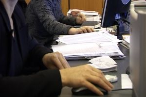 Șomaj tehnic şi în rândul bugetarilor. Anunţul făcut de premierul Orban!