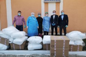 Echipamente de înaltă protecţie medicală în valoare de 52.500 de lei donate salvatorilor în halate albe din Botoşani