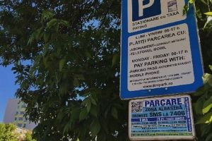 Abonamentele de parcare se pot face şi online, cu excepţii. Angajaţii Timpark dau în continuare amenzi şoferilor