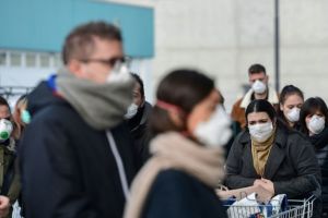 Măşti, eşarfe sau fulare, care să acopere gura şi nasul, obligatorii în Alexandria