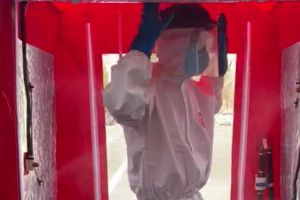 VIDEO FOTO: Compania Lanco a donat Spitalului Judeţean Sibiu o cabină de dezinfecţie performantă pentru secţia ATI