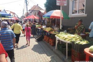 Primăria Aiud: Sâmbătă, se redeschide Piaţa Agroalimentară. Ce obligaţii au producătorii şi clienţii. Program de funcţionare