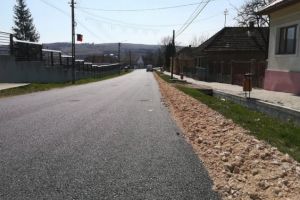 Au fost finalizate lucrările de asfaltare pe drumul judeţean 109S (DJ 109A) Deuşu – Sânmărtin – Giula