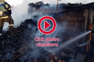 Trei gospodării afectate de flăcări, după un foc făcut în curte pentru arderea gunoaielor