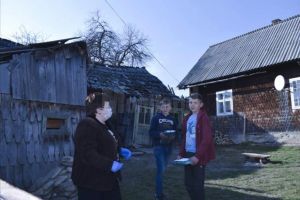 Narada a donat tablete pentru 26 de copii din Moldoviţa, pentru ca şi aceştia să aibă ...