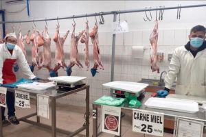 RAEDPP Constanta: A inceput comercializarea carnii de miel in Piata Grivitei si Piata Tomis 3 